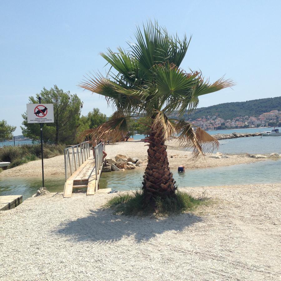 Chill Out Beach Apartments Trogir Exterior photo